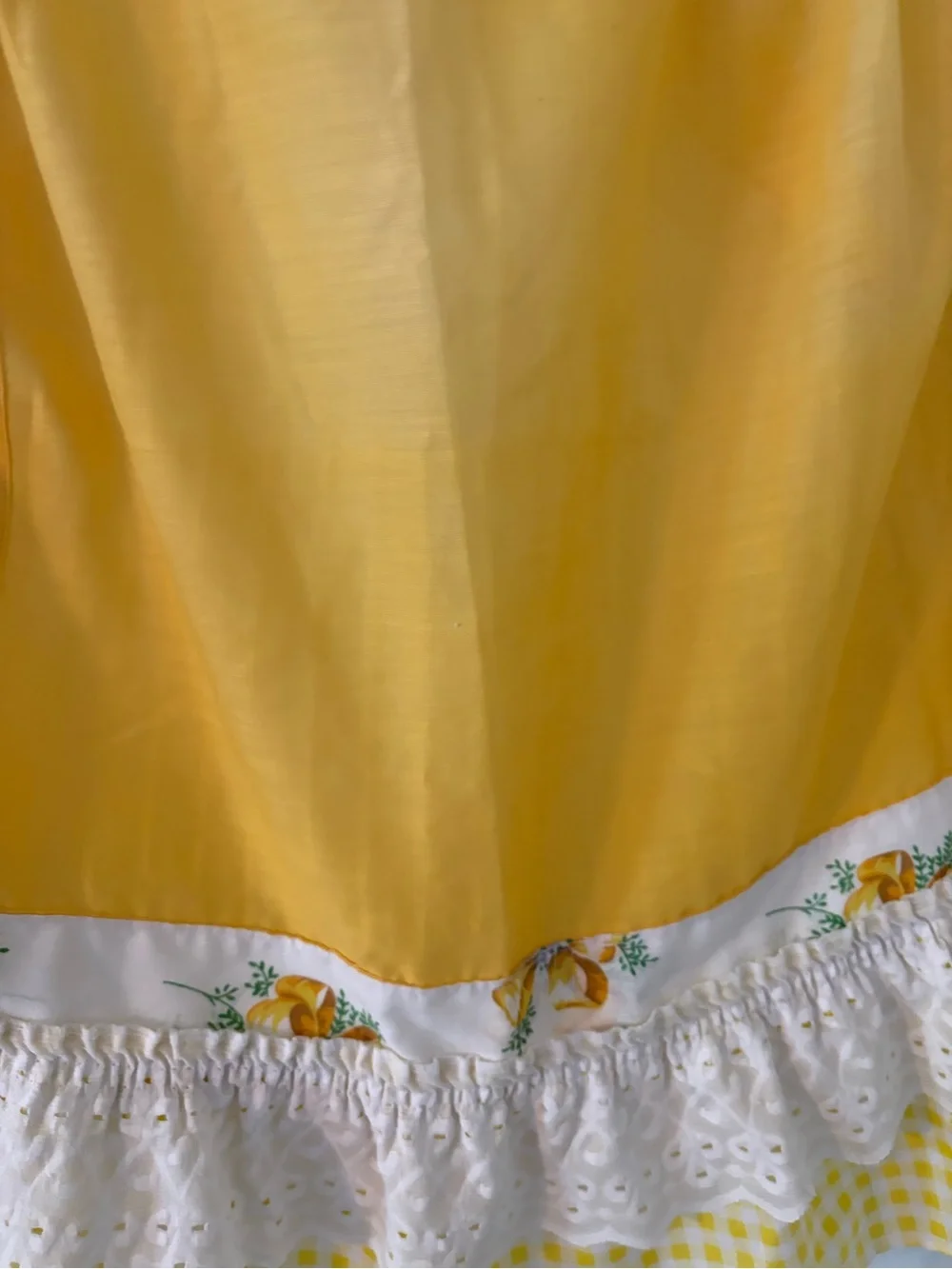 Vintage Yellow Gingham Half Apron Floral Eyelet Lace Ruffle